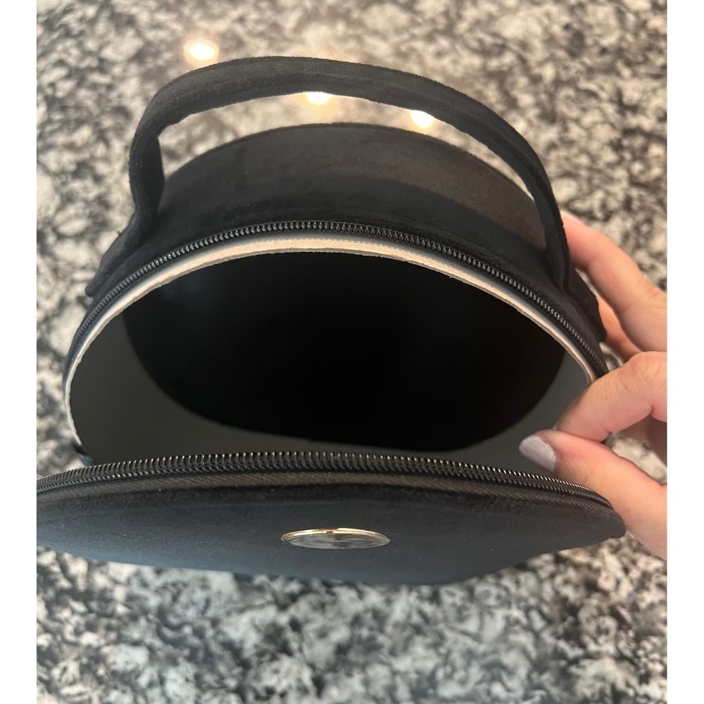 Giorgio Armani Beauty Black Velvet Round Vanity Case Cosmetic Bag Gold Logo - Picture 7 of 8